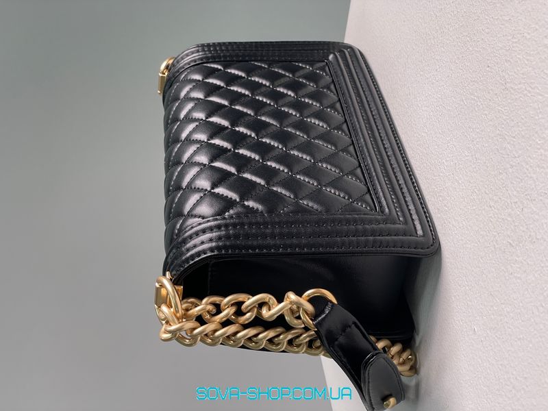 Женская сумка Chanel Medium Boy Black/Gold Caviar RHW Premium фото