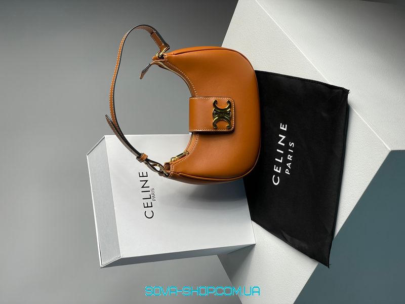 Женская сумка Celine Medium Ava Triomphe Bag in Smooth Calfskin Tan Premium фото