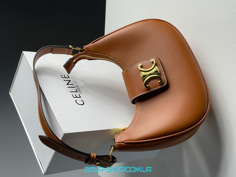 Женская сумка Celine Medium Ava Triomphe Bag in Smooth Calfskin Tan Premium фото