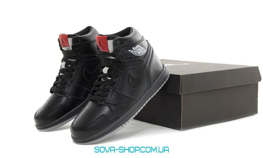 Чоловічі та жіночі кросівки Nike Air Jordan 1 Black Fur фото