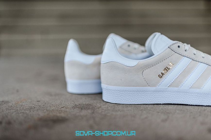 Жіночі кросівки Gazelle Beige Adidas фото