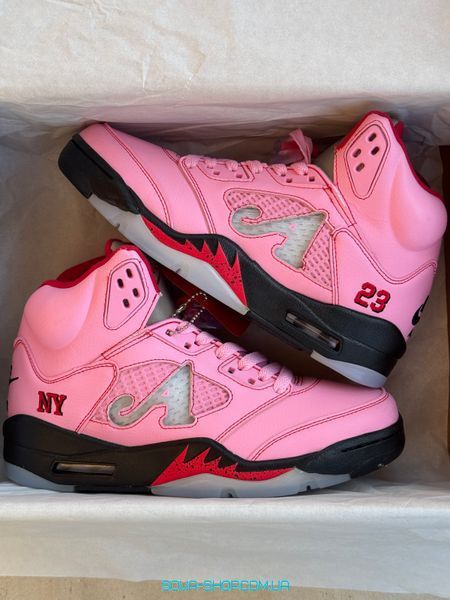 Жіночі баскетбольні кросівки AWAKE NY x Air Jordan 5 Retro &lsquo;Boro - Arctic Pink&rsquo; фото