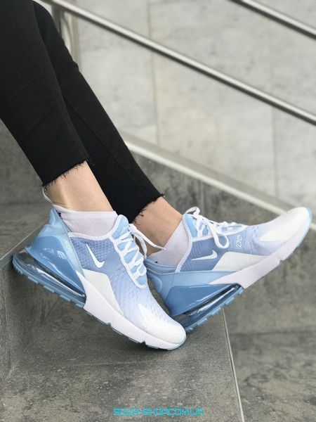 Жіночі кросівки Air Max 270 Light Blue Nike фото