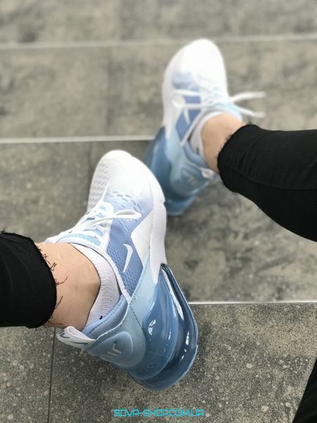 Жіночі кросівки Air Max 270 Light Blue Nike фото