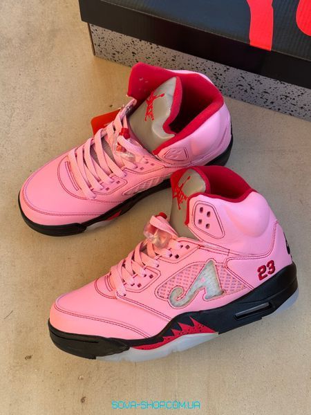 Жіночі баскетбольні кросівки AWAKE NY x Air Jordan 5 Retro &lsquo;Boro - Arctic Pink&rsquo; фото