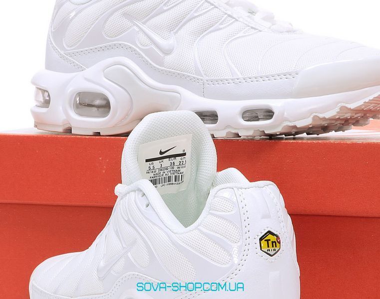 Чоловічі та жіночі кросівки Nike Air Max TN Plus Triple White фото
