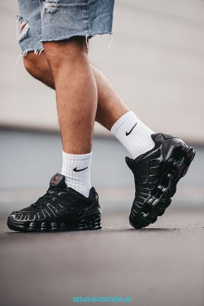 Чоловічі та жіночі кросівки Nike SHOX TL Black фото