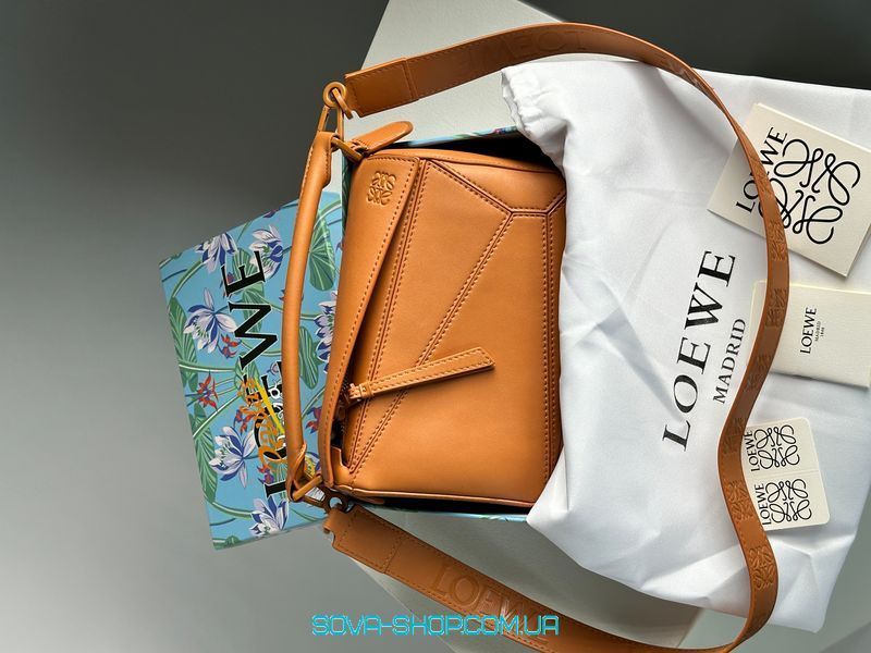 Женская сумка Loewe Paula's Ibiza Puzzle Bag In Classic Calfskin Ginger Premium фото