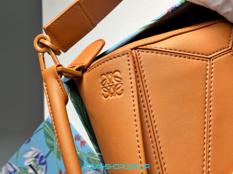 Женская сумка Loewe Paula's Ibiza Puzzle Bag In Classic Calfskin Ginger Premium фото