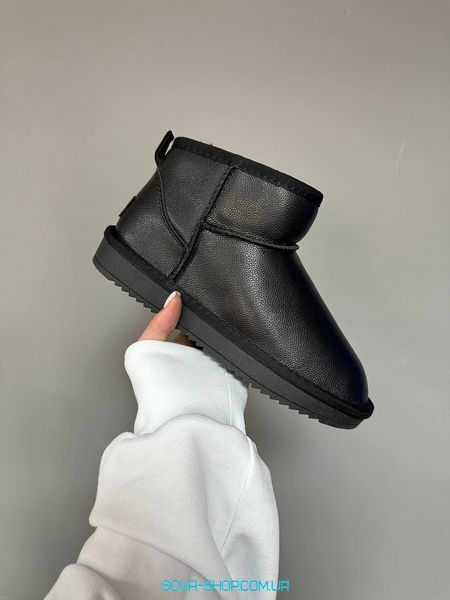 Жіночі зимові ботинки UGG ULTRA MINI BLACK LEATHER фото