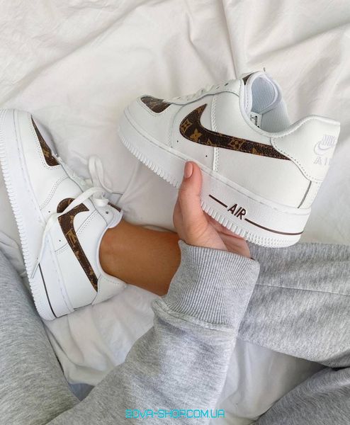Жіночі кросівки Custom Nike AF1 x Louis Vuitton фото