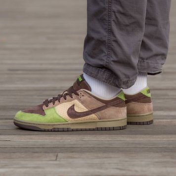 Жіночі та чоловічі баскетбольні кросівки Nike SB Dunk &ldquo;Alloha&rdquo; фото