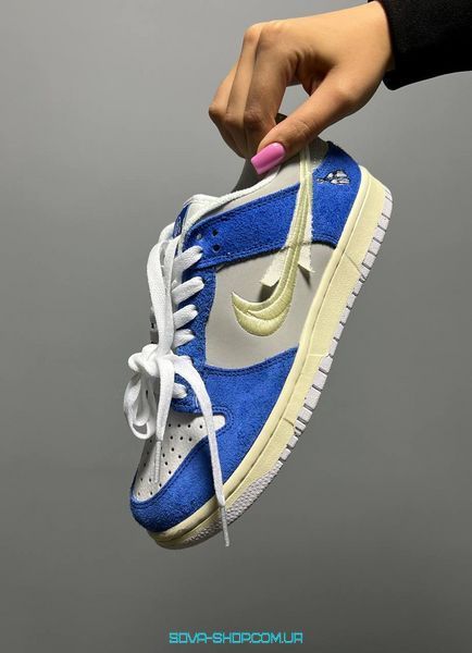 Жіночі та чоловічі баскетбольні кросівки Fly Streetwear x Nike SB Dunk Low Pro 'Gardenia' фото