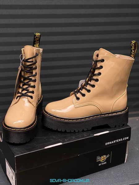 Жіночі зимові ботинки Dr.Martens Jadon Beige Patent фото