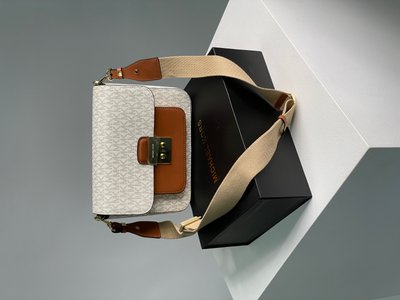 Жіноча сумка Michael Kors Sloan Editor Medium Bag Cream Premium фото