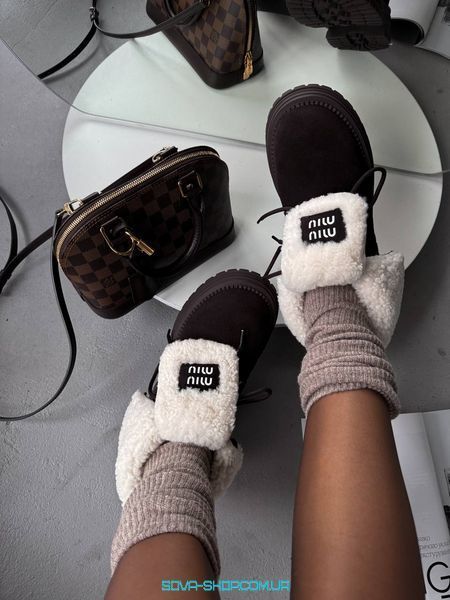 Зимние женские ботинки с мехом Miu Miu Boots Chocolate фото