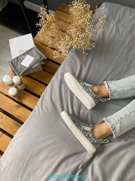 Женские слипоны Dior Slip On Light Beige фото