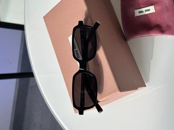 Сонцезахисні окуляри Miu Miu SMU 11ZS-F 16K-07O Black/Black Premium фото