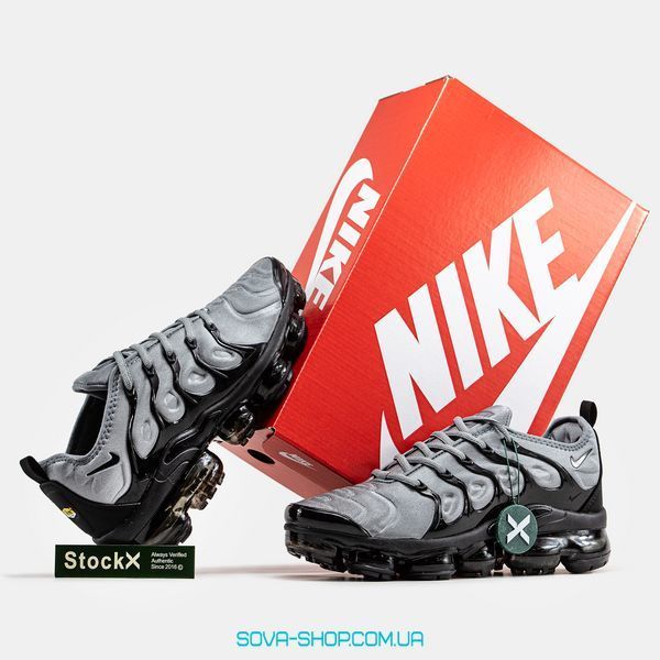 Чоловічі кросівки Nike Air VaporMax Plus Grey Black фото
