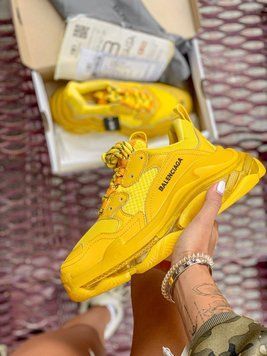 Жіночі кросівки TRIPLE S "YELLOW" Balenciaga фото