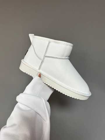 Leather 2024 mini uggs