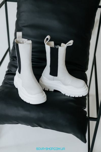 Зимові жіночі черевики з хутром Bottega Veneta White Mid фото