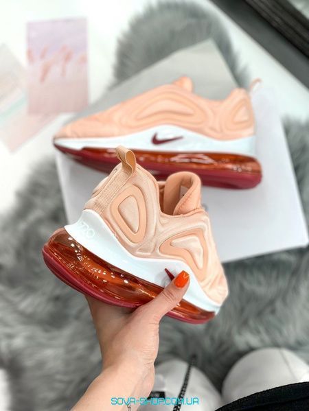Женские кроссовки Air Max 720 peach Nike фото