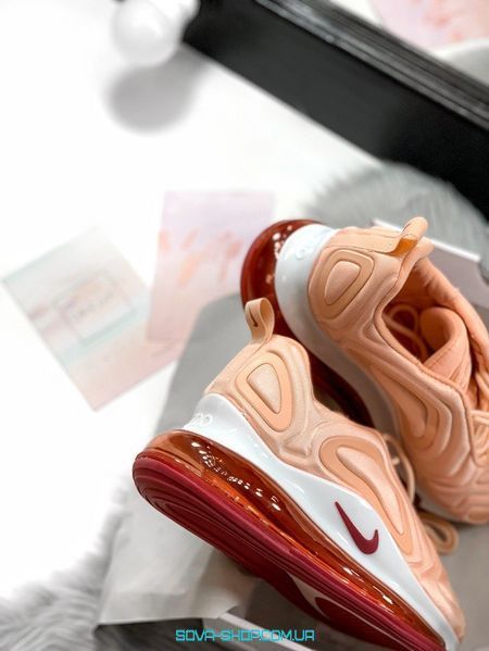 Женские кроссовки Air Max 720 peach Nike фото