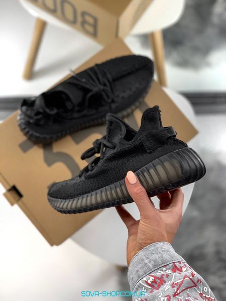 Чоловічі та жіночі кросівки Yeezy Boost 350 v2 Black (БЕЗ рефлектива) Adidas фото