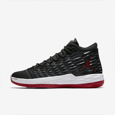 Мужские баскетбольные кроссовки Air Jordan Melo M13 black/red Nike фото