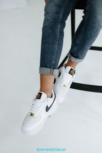 Жіночі кросівки Air Force 1 Nike Low 07 Essential White/Black/Gold Mini Swoosh фото