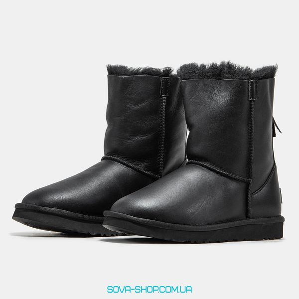 Женские зимние ботинки UGG Classic Zip Black Leather Premium фото