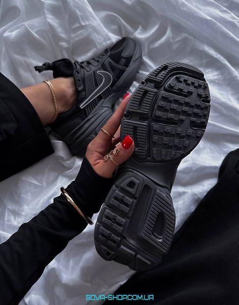 Чоловічі та жіночі кросівки Nike V2K Runtekk Black White фото