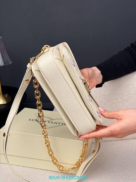Женская сумка Louis Vuitton Pochette M&eacute;tis East West Bag Cream Pink Purple Holorgam Gradient Premium фото