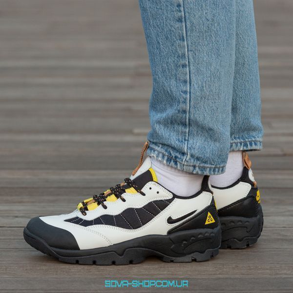 Чоловічі кросівки Nike ACG Air Mada Black/White фото
