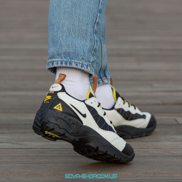 Чоловічі кросівки Nike ACG Air Mada Black/White фото