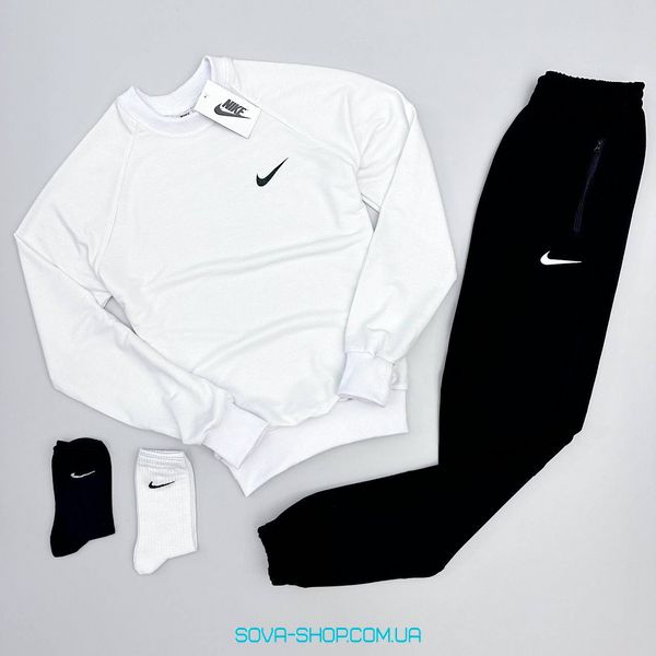 Чоловічий костюм Nike: світшот-штани (2 пари носків у подарунок) Nike білий фото