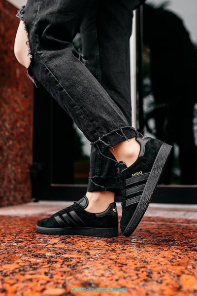 Жіночі та чоловічі кросівки Adidas Gazelle Triple Black Uni фото