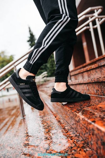 Жіночі та чоловічі кросівки Adidas Gazelle Triple Black Uni фото