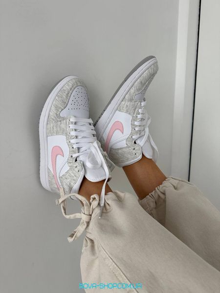 Женские баскетбольные кроссовки Nike Air Jordan 1 Retro &laquo;HEATHER GREY / PINK&rdquo; фото