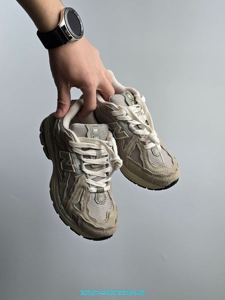 Женские кроссовки New Balance 1906R Dark Beige фото