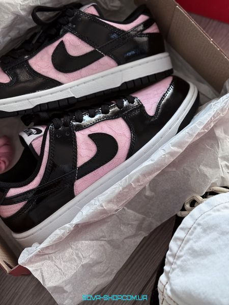 Жіночі кросівки Nike Dunk Low Wmns Lace Pack - Regal Pink Black Patent Foam фото