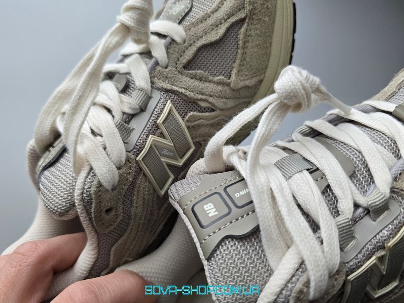 Женские кроссовки New Balance 1906R Dark Beige фото