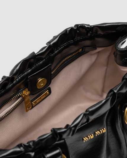 Женская сумка Miu Miu Black Vitello Lux Leather Gathered Tote