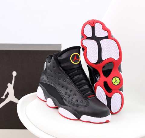 Jordan retro 13 red best sale and black and white