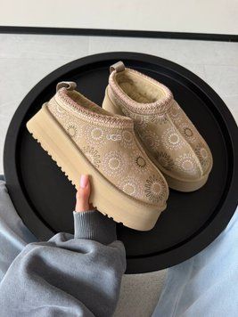 Жіночі зимові ботинки UGG Tasman Platform SUN STITCH PREMIUM фото