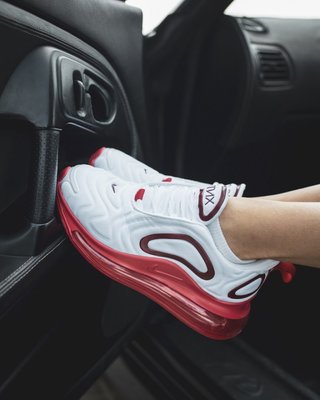 Жіночі кросівки Air Max 720 White Red Nike фото