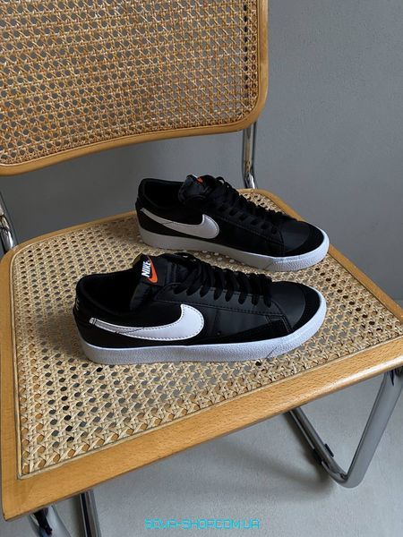 Жіночі кросівки Blazer Low Black Nike фото