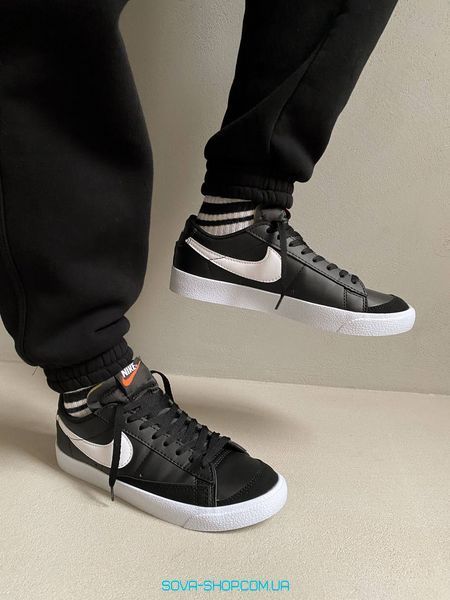 Жіночі кросівки Blazer Low Black Nike фото