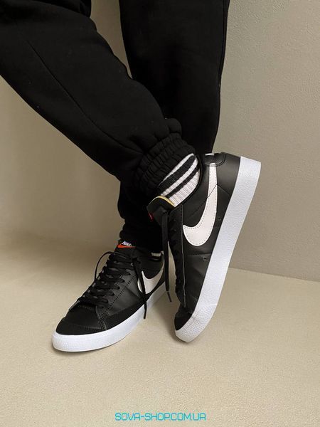 Жіночі кросівки Blazer Low Black Nike фото